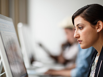 woman-computer-looking-358x269